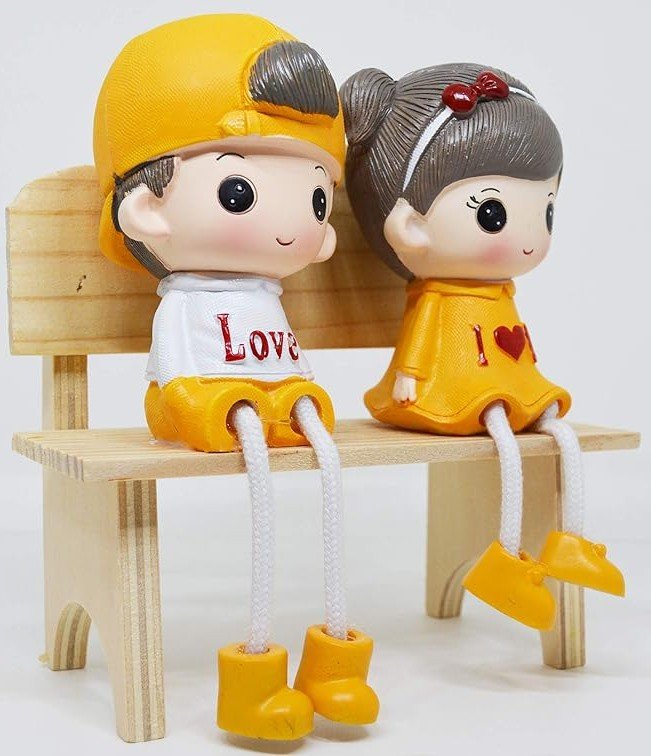 beanh_1_ Love Couple On Bench - Image 1